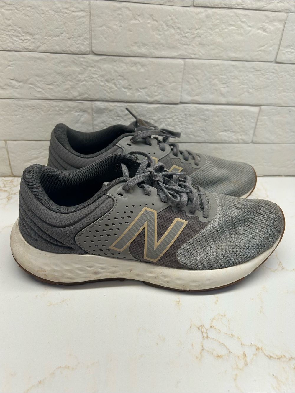 New Balance 520 V7 Gray White Athletic Running Shoes Sneakers Men’s Size 10D